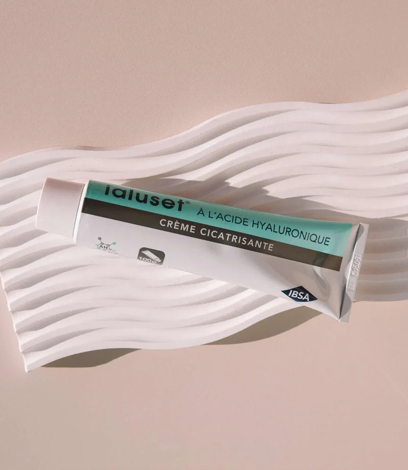 ialuset Hyaluronic Acid + Anti-wrinkle cream.